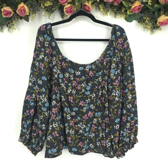 a.n.a. A New Approach Gray Lilith Floral Print Peasant Top Size 2X NWT - Picture 2 of 10